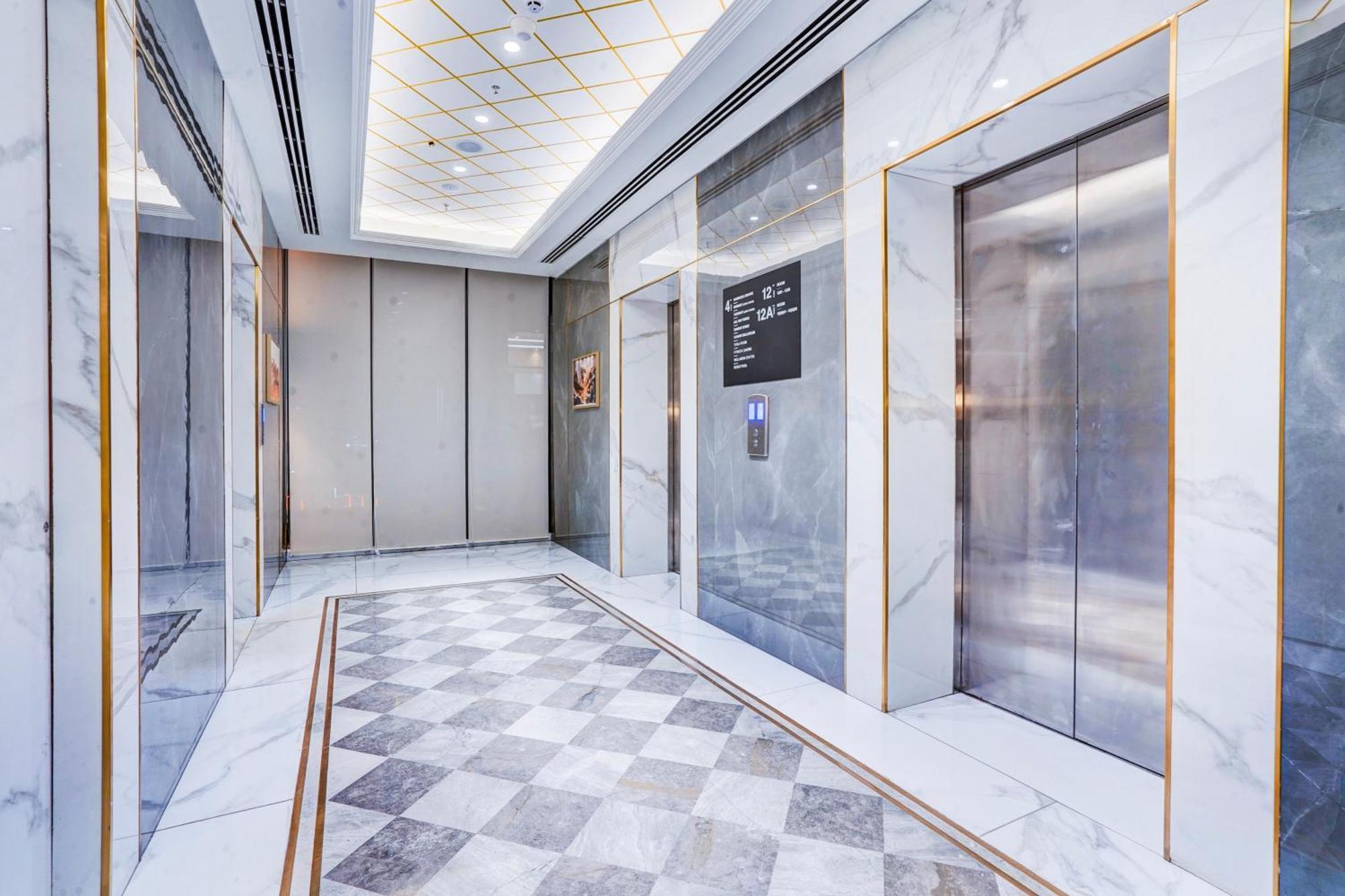 Sunday Hotels And Residences Gurgaon Exterior photo